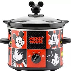 Disney Mickey Mouse 2-qt Round Slow Cooker~ New in Box